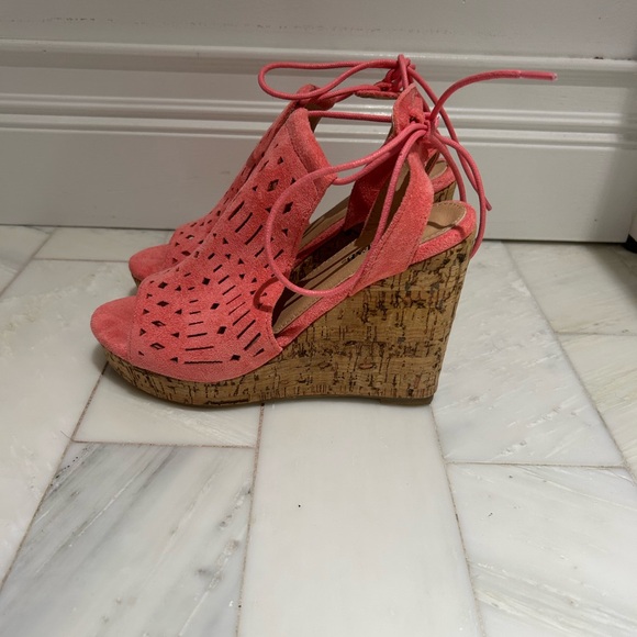 Pink Wedges - Picture 2 of 4